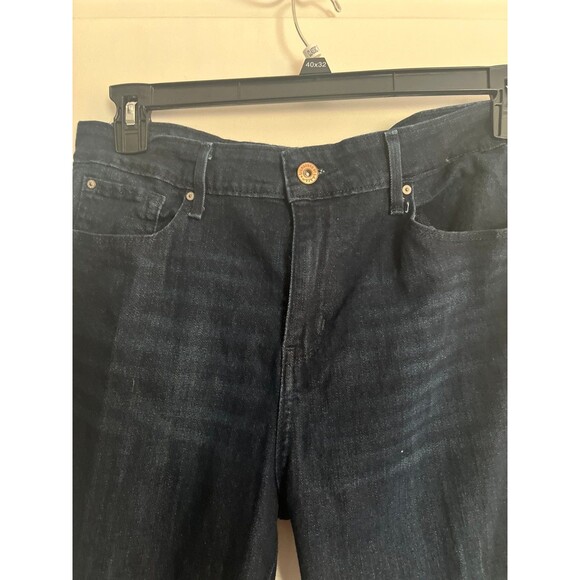 Woman’s Levi’s mid rose bootcut jeans - Picture 3 of 5